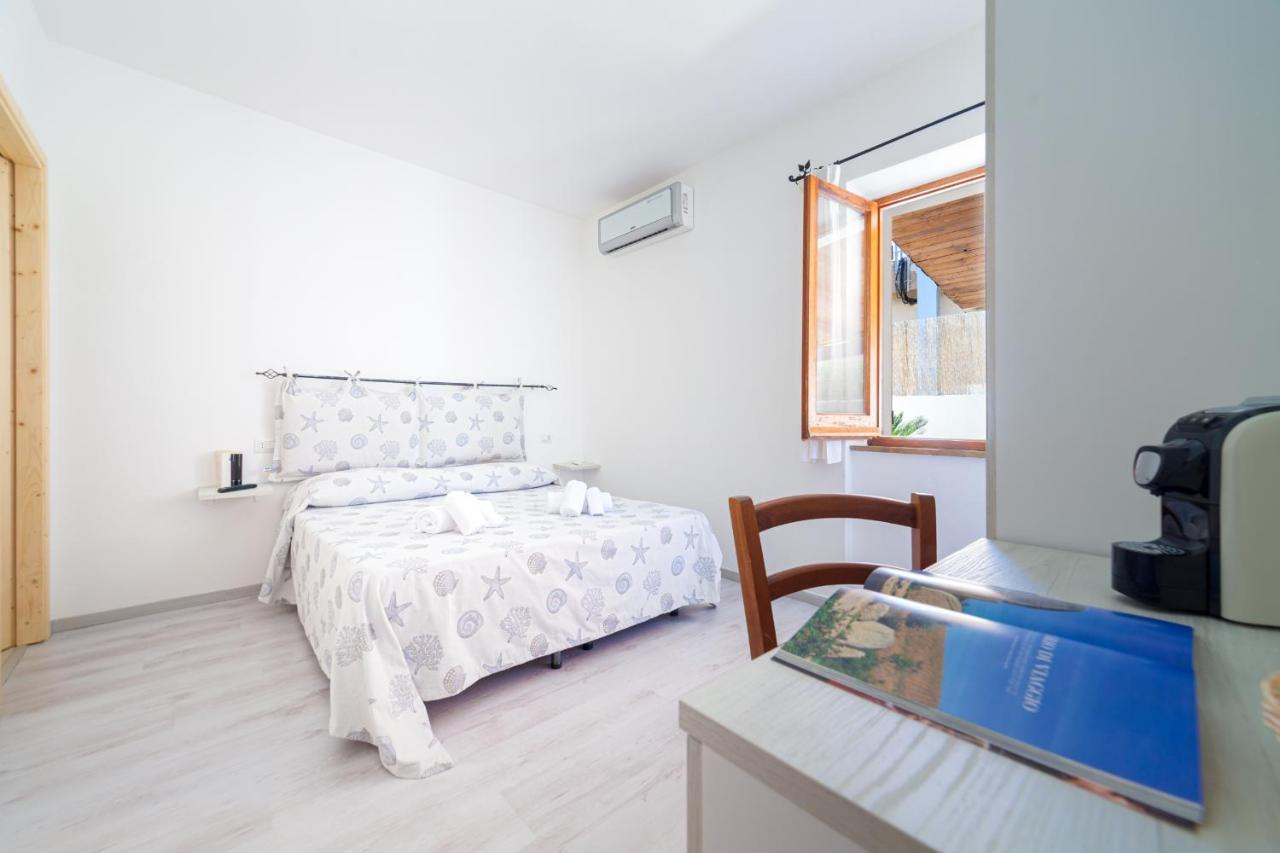 Brezza B&B Голфо Аранчи Екстериор снимка