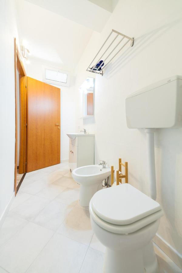 Brezza B&B Голфо Аранчи Екстериор снимка