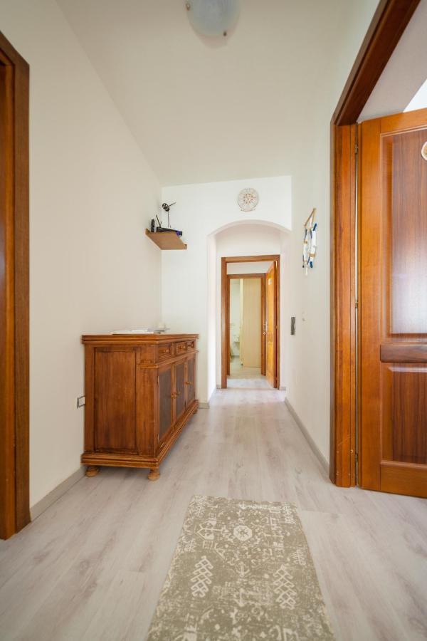 Brezza B&B Голфо Аранчи Екстериор снимка